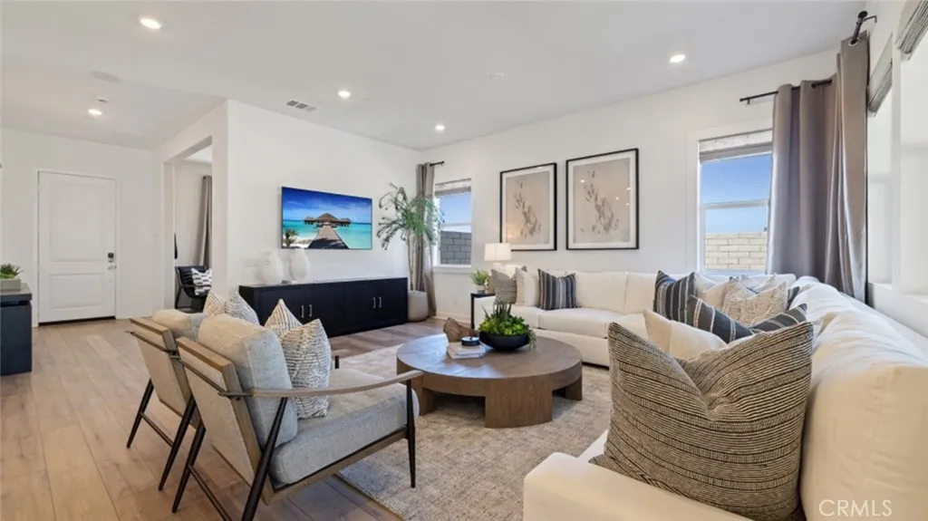 Additional image 8 of 24500 Via El Balneario, Valencia, CA 91354