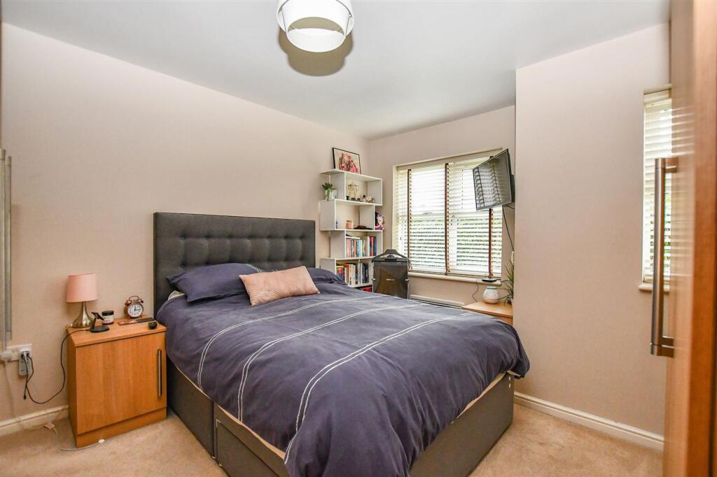 Additional image 4 of Alexander Road, London Colney, AL2