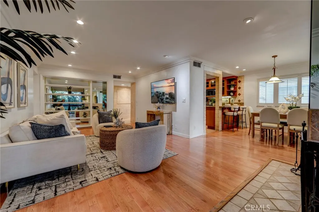 Additional image 40 of 15335 Magnolia Unit 216, Sherman Oaks, CA 91403