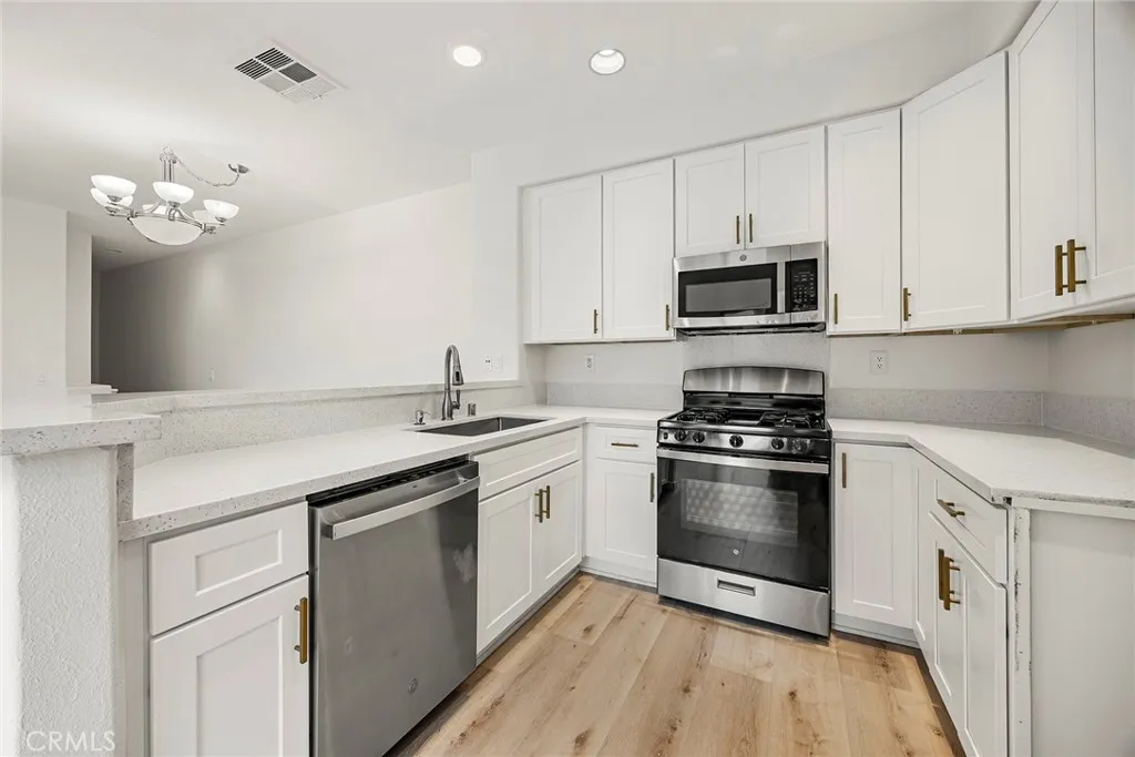 Additional image 15 of 932 S Country Glen Way, Anaheim, CA 92808