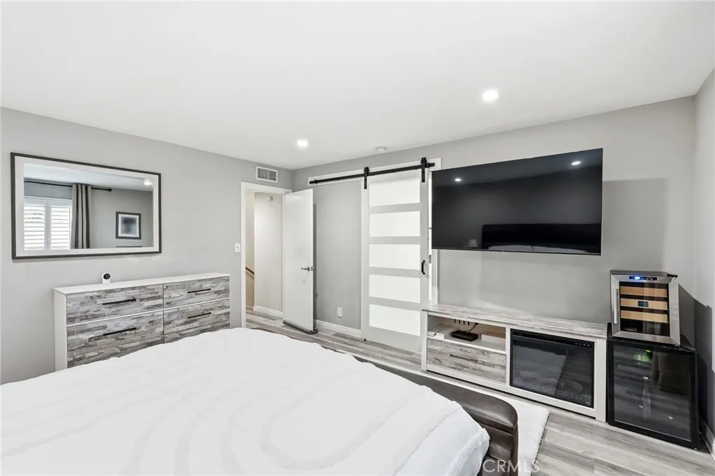 Additional image 49 of 10220 Zelzah Unit 4, Northridge, CA 91325