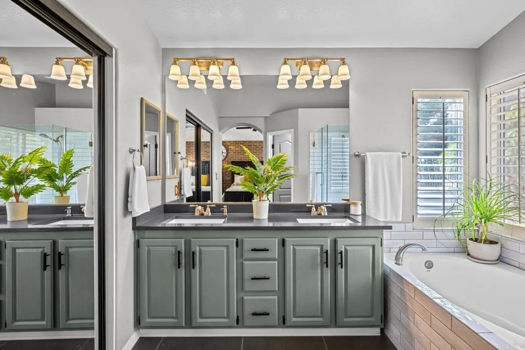 Additional image 84 of 7083 Zubaron Lane, Carlsbad, CA 92009