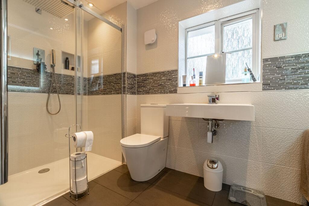 Additional image 14 of St. Barts Close, St. Albans, Hertfordshire, AL4