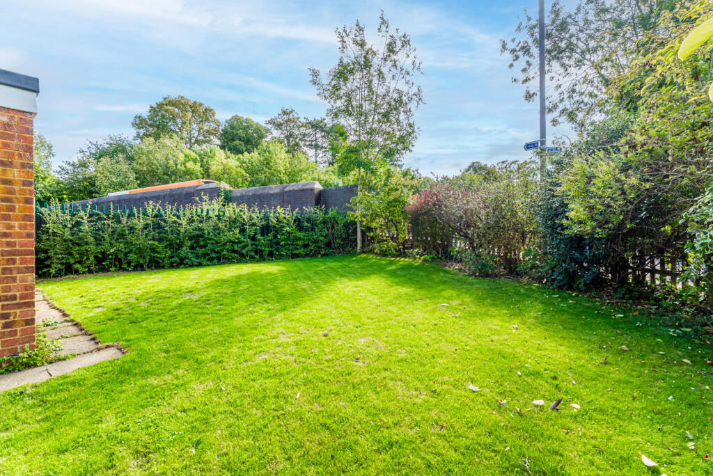 Additional image 18 of Tennyson Road, Harpenden, Hertfordshire, AL5