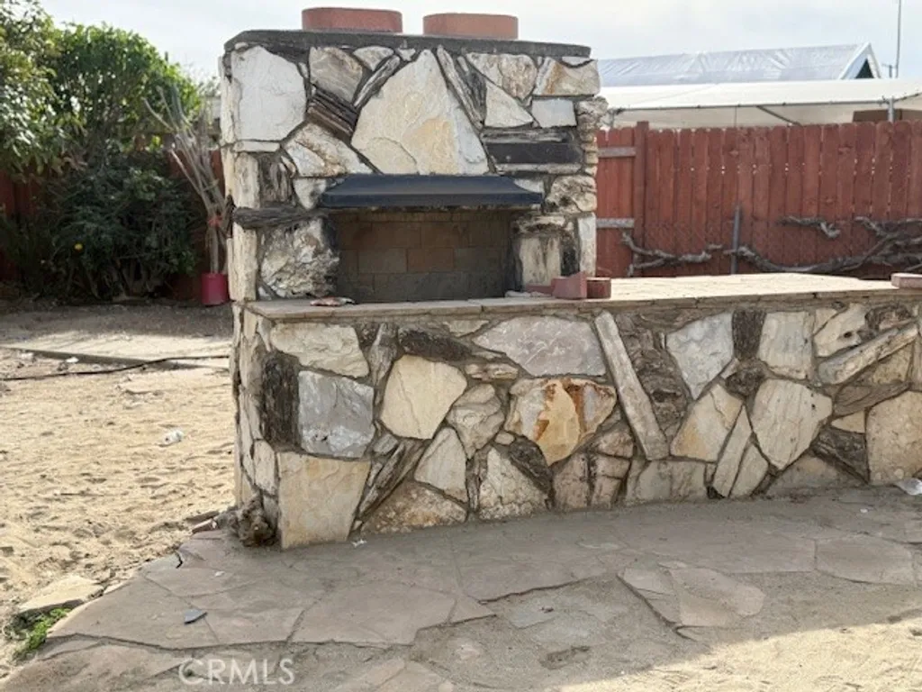 Additional image 5 of 2542 Hall Avenue, Jurupa Valley, CA 92509