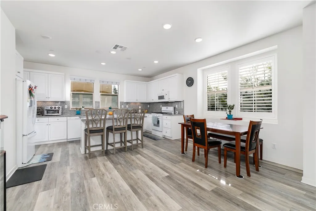 Additional image 24 of 582 S Harbor Blvd, Santa Ana, CA 92704