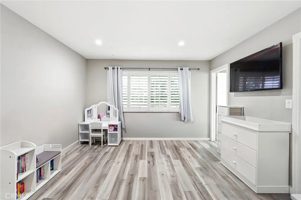 Additional image 19 of 10220 Zelzah Unit 4, Northridge, CA 91325