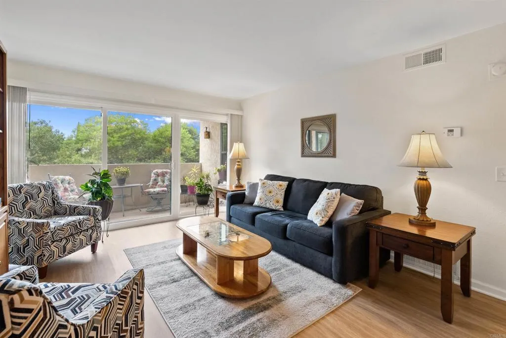 Additional image 3 of 17607 Pomerado Rd Unit 101, Rancho Bernardo (San Diego), CA 92128