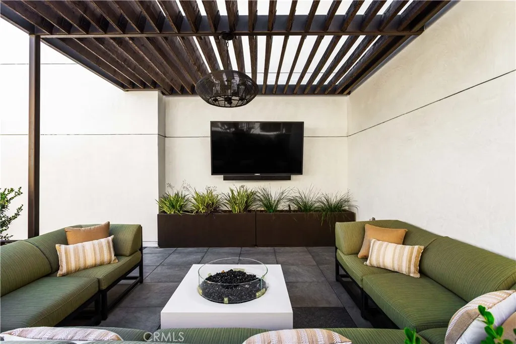 Additional image 34 of 1333 S Orange Grove Avenue Unit 111, Los Angeles, CA 90019