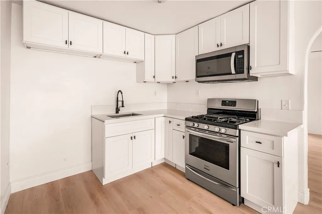 Additional image 10 of 407 4th St, Bakersfield, CA 93304