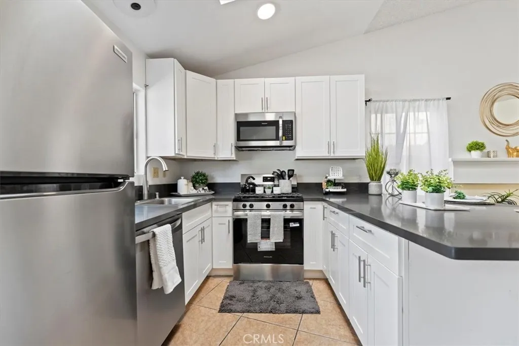 Additional image 41 of 13966 Green Vista Dr, Fontana, CA 92337