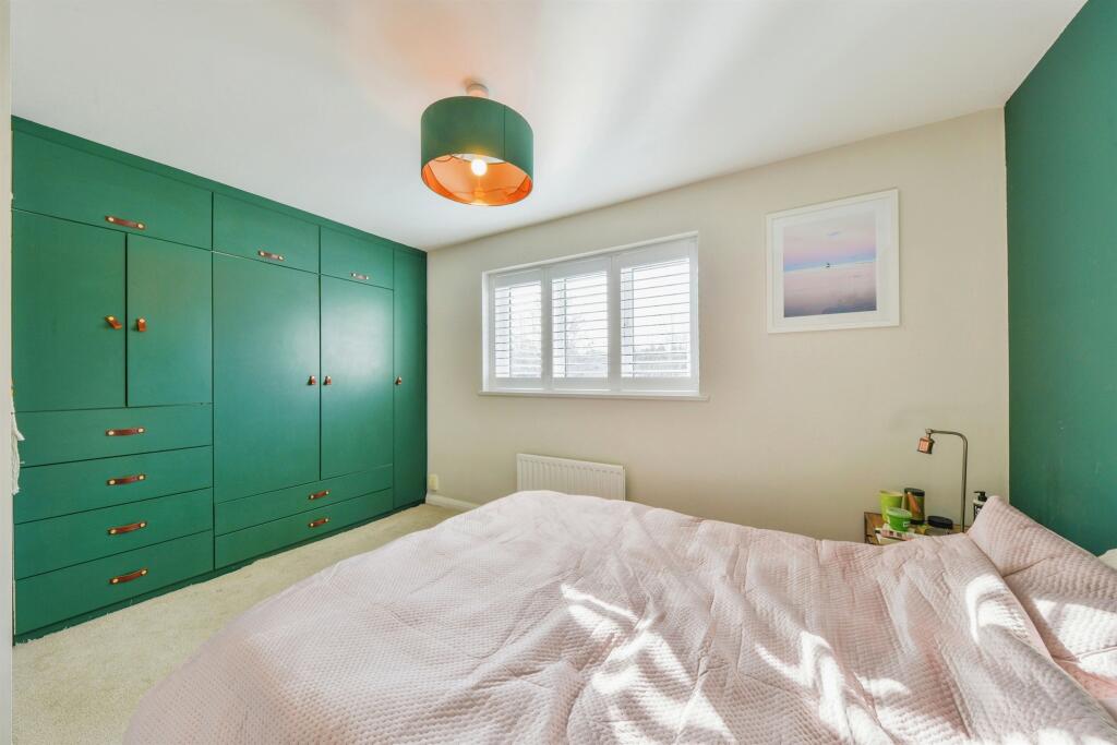 Additional image 8 of Riverbanks Close, Harpenden