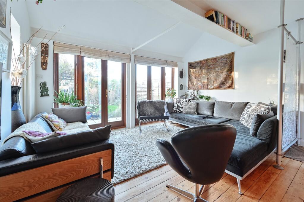 Additional image 5 of Oakwood Drive, St. Albans, Hertfordshire