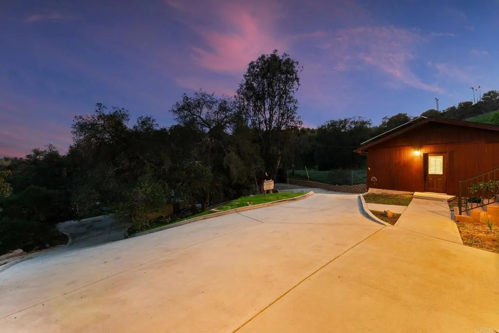 Additional image 134 of 901 S Live Oak Park Road, Fallbrook, CA 92028