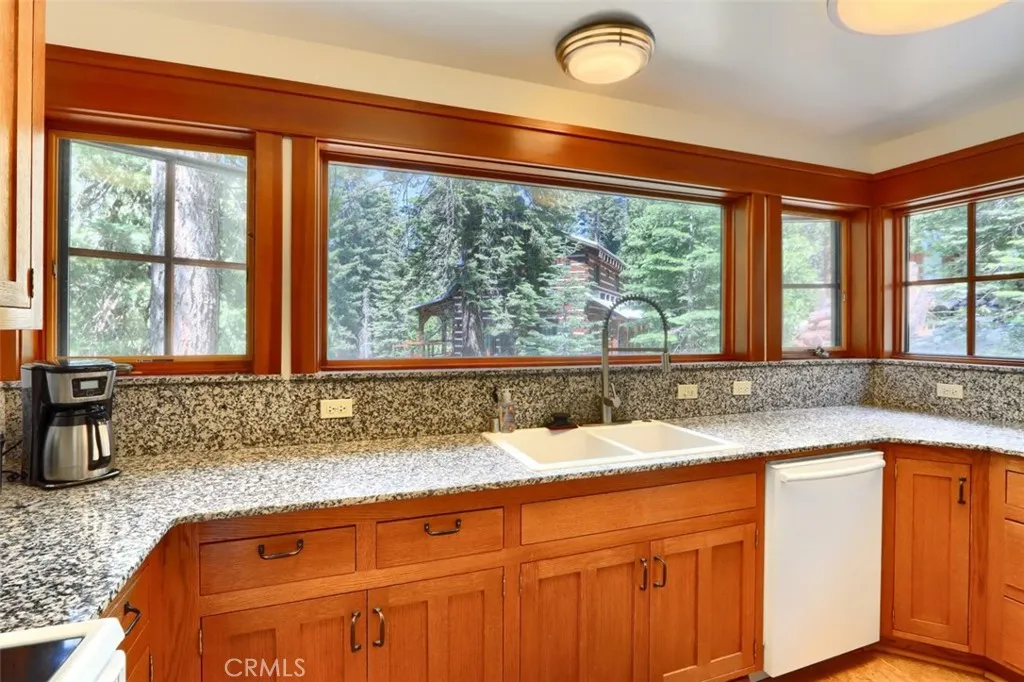 Additional image 20 of 7475 Henness Circle, Yosemite, CA 95389