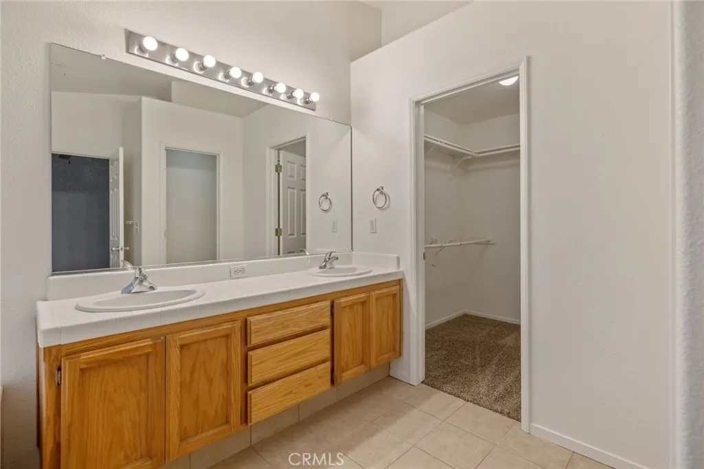 Additional image 102 of 3232 N Zion Cir, Hanford, CA 93230