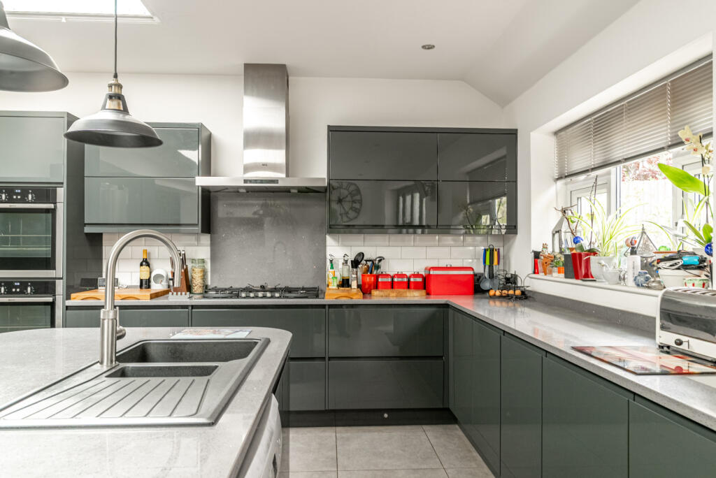 Additional image 5 of Ardens Way, St. Albans, Hertfordshire, AL4