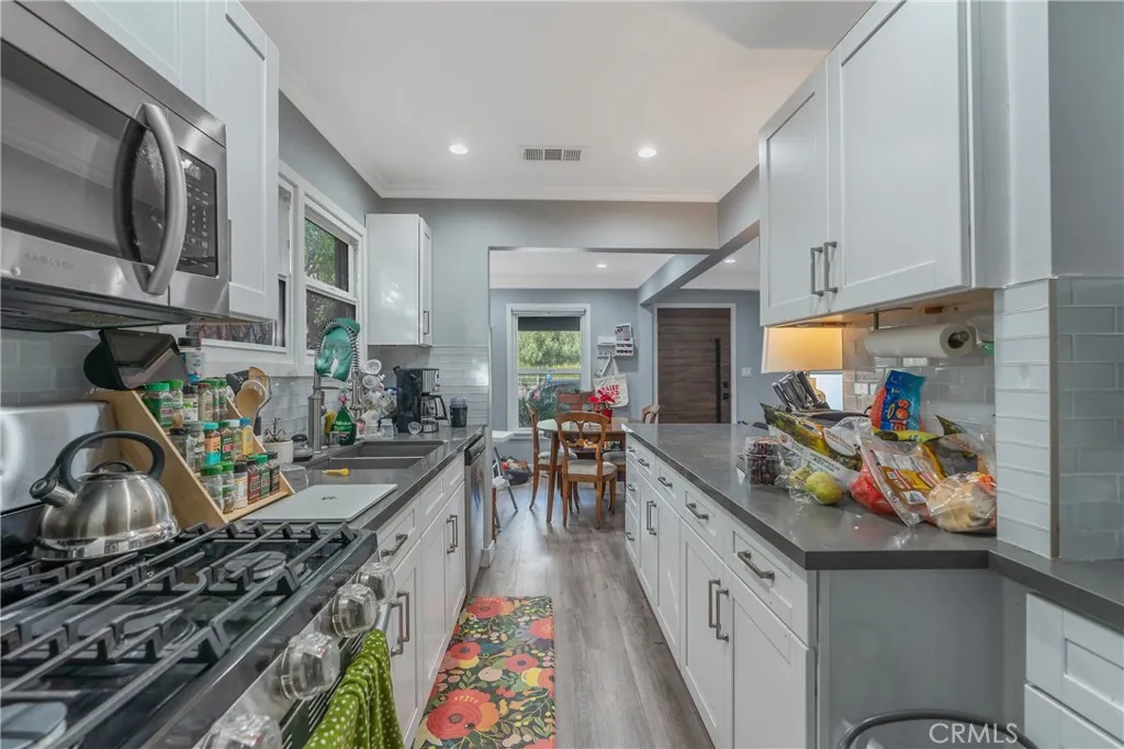 Additional image 34 of 11938 Exposition Boulevard, Los Angeles, CA 90064
