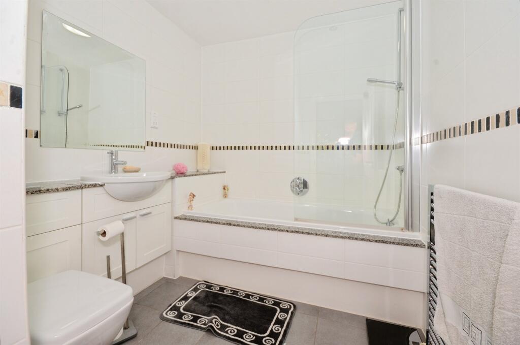 Additional image 15 of Jays Close, Bricket Wood, St. Albans