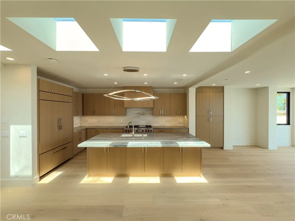 Additional image 85 of 404 16th Street, Manhattan Beach, CA 90266