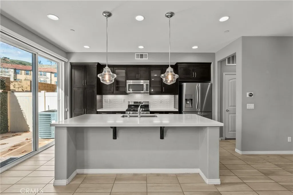 Additional image 62 of 22105 Barrington Way, Saugus, CA 91350