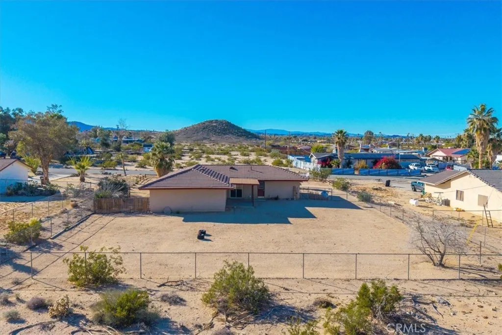 Additional image 92 of 5753 La Luna, 29 Palms, CA 92277