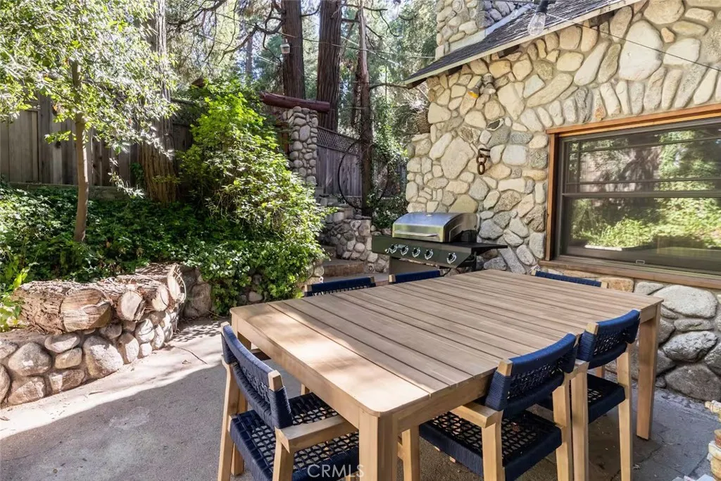 Additional image 22 of 23348 Outlook Ln, Crestline, CA 92325