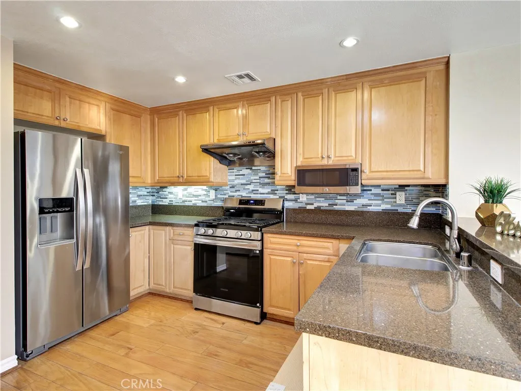 Additional image 36 of 78 E Bay State st #1E, Alhambra, CA 91801