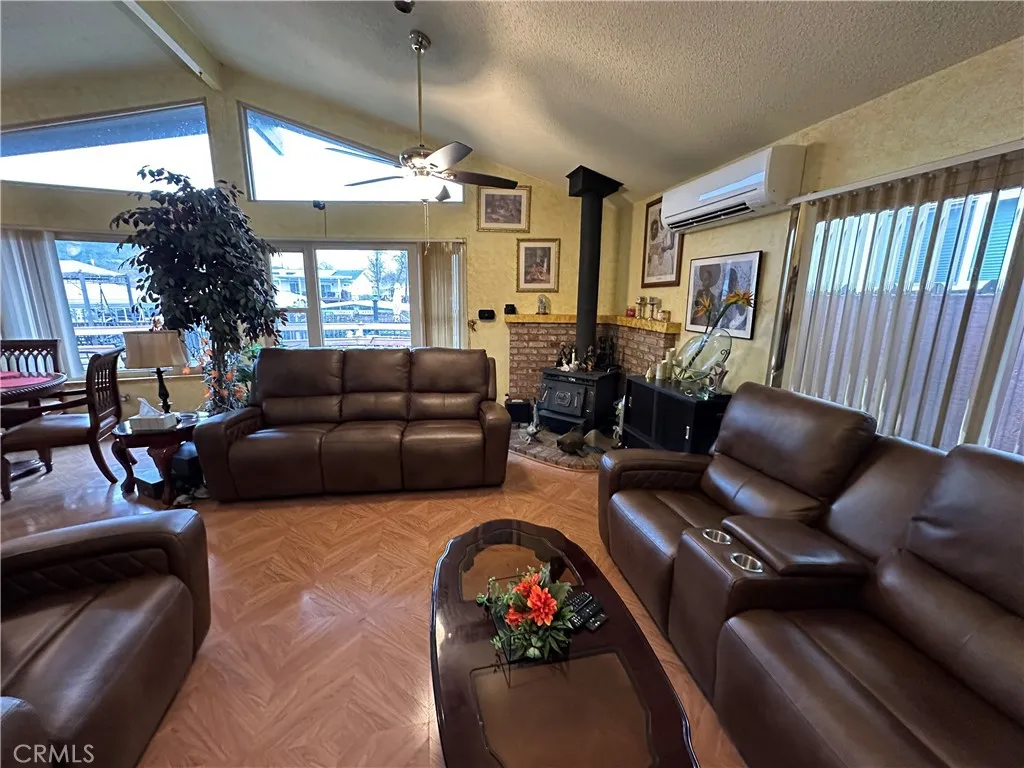 Additional image 43 of 554 Keys Blvd, Clearlake Oaks, CA 95423