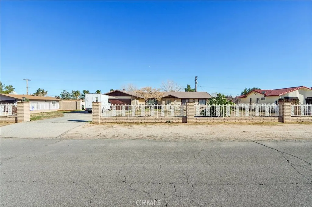 Additional image 35 of 14057 Crow Rd, Apple Valley, CA 92307