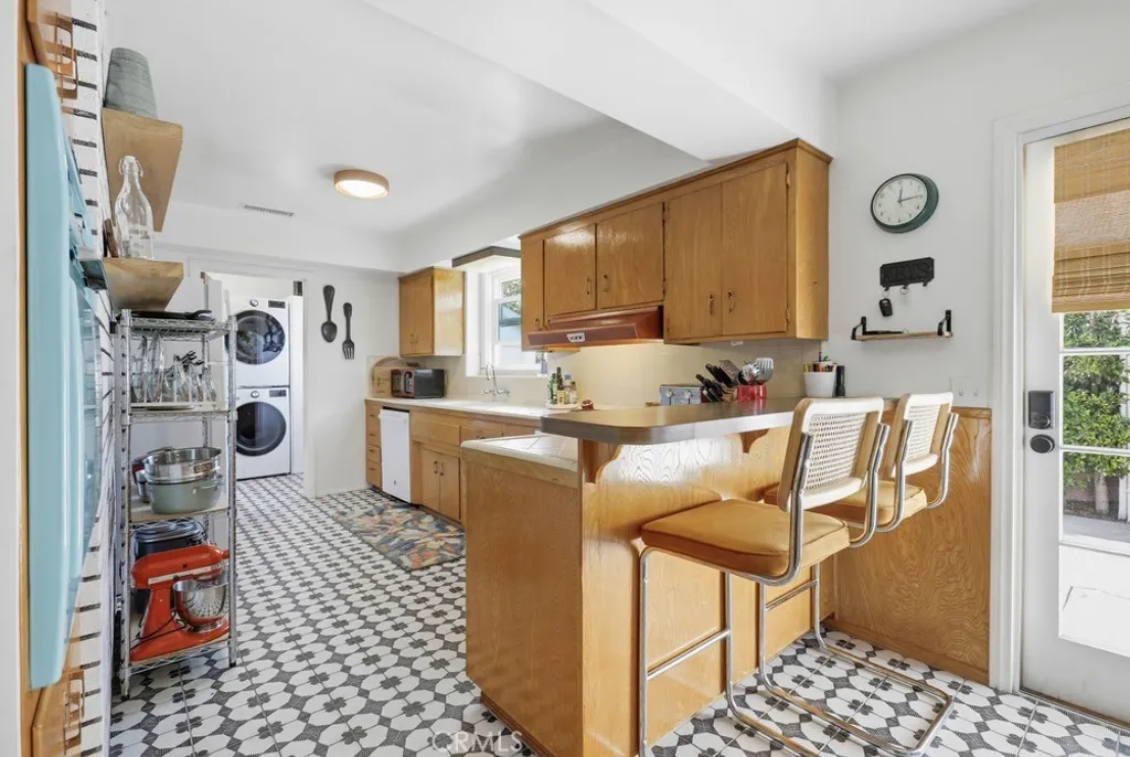 Additional image 17 of 1010 W 21st Street, Santa Ana, CA 92706