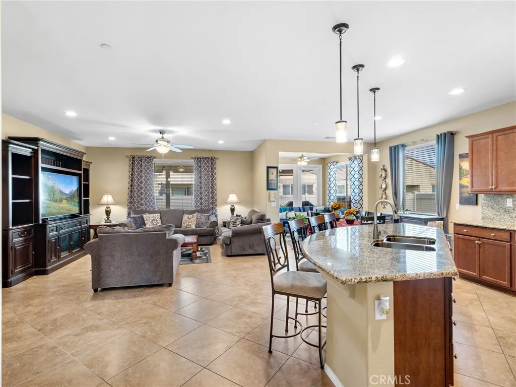 Additional image 8 of 18920 Lasso Street, Apple Valley, CA 92308