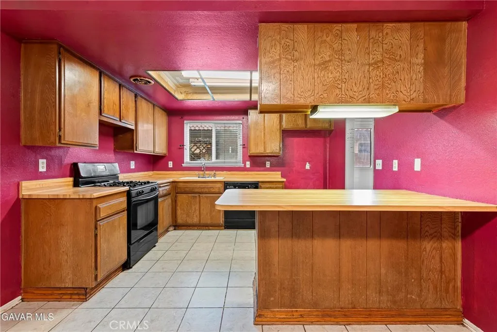 Additional image 11 of 43637 Rembrandt St, Lancaster, CA 93535