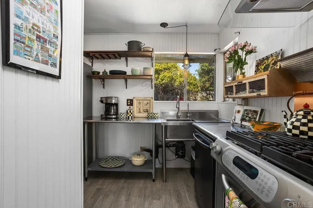 Additional image 17 of 1529 Temple Heights Drive, Oceanside, CA 92056