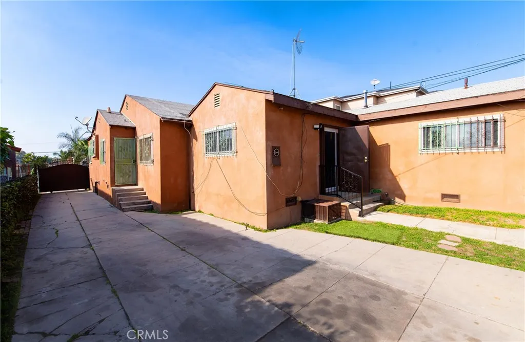 Additional image 43 of 10520 Ruthelen, Los Angeles, CA 90047