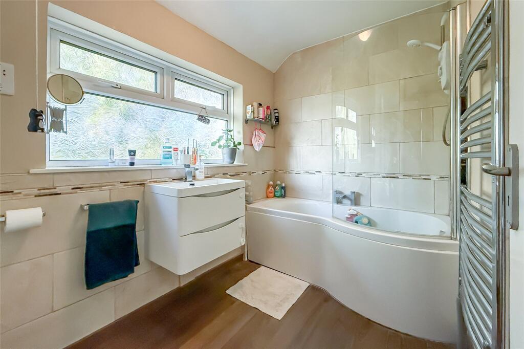 Additional image 8 of White Hedge Drive, St. Albans, Hertfordshire, AL3