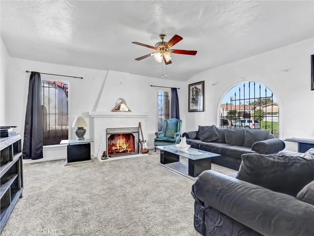 Additional image 12 of 3630 W 61st St, Los Angeles, CA 90043