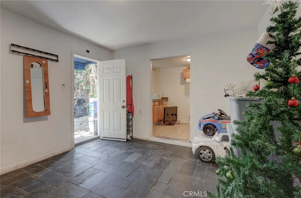 Additional image 21 of 331 W 92nd Street, Los Angeles, CA 90003