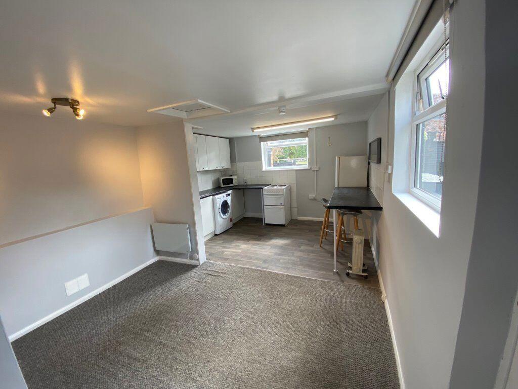 Additional image 3 of Welwyn Equestrian Centre, Arnolds Farm, Pottersheath Road