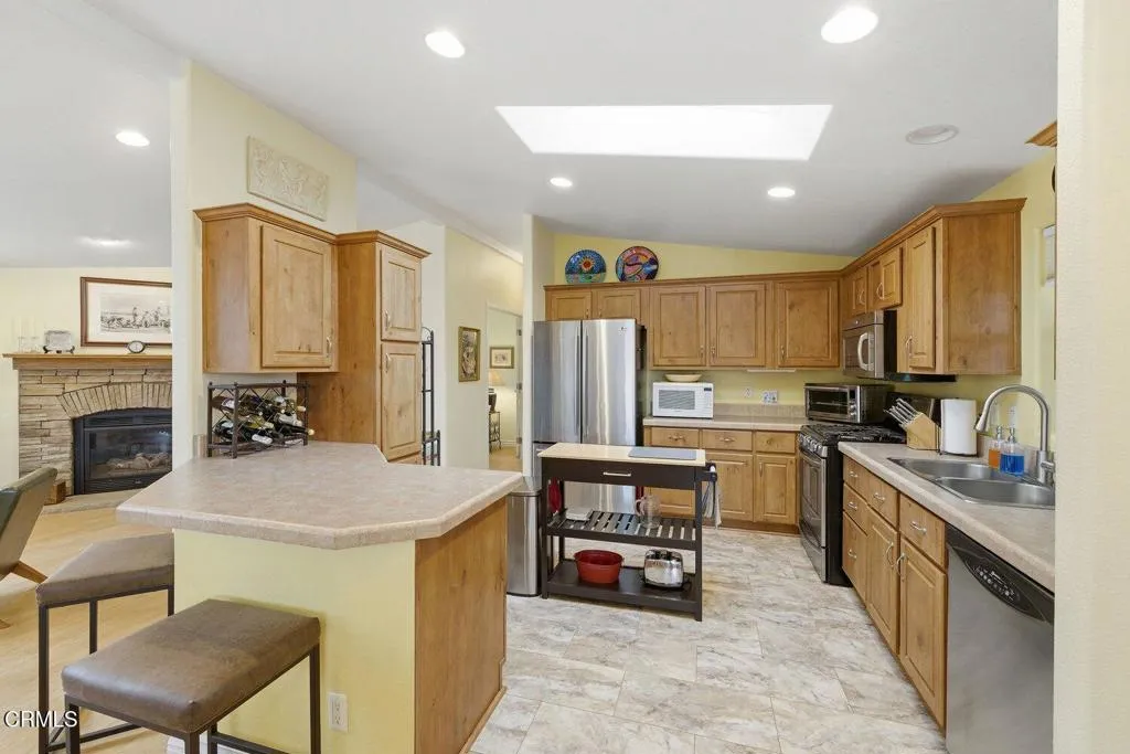 Additional image 58 of 1150 Ventura Boulevard Unit 10, Camarillo, CA 93010