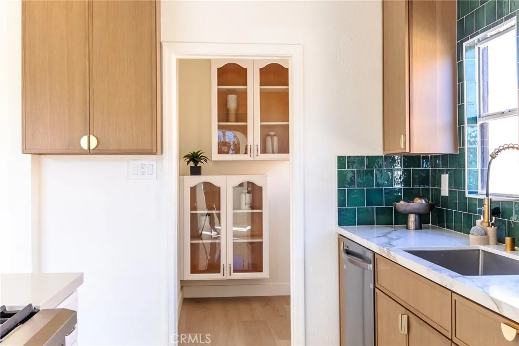 Additional image 94 of 2127 W 76th St, Los Angeles, CA 90047