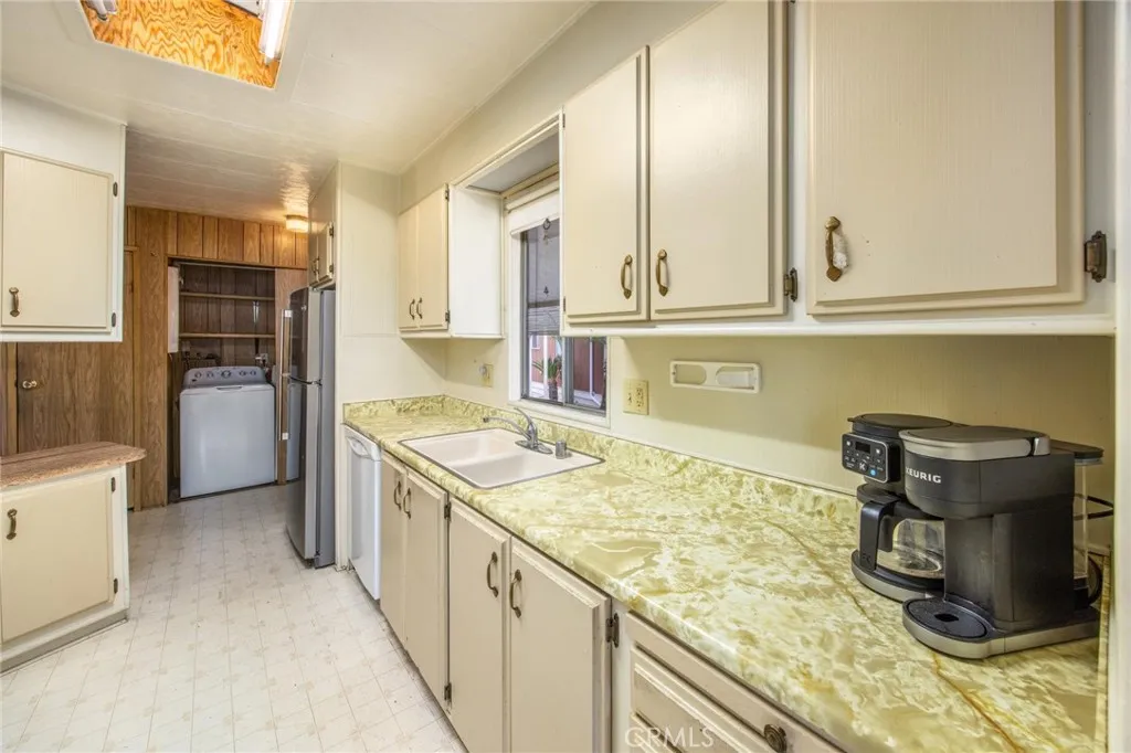 Additional image 11 of 626 N Dearborn Street Unit 19, Redlands, CA 92374