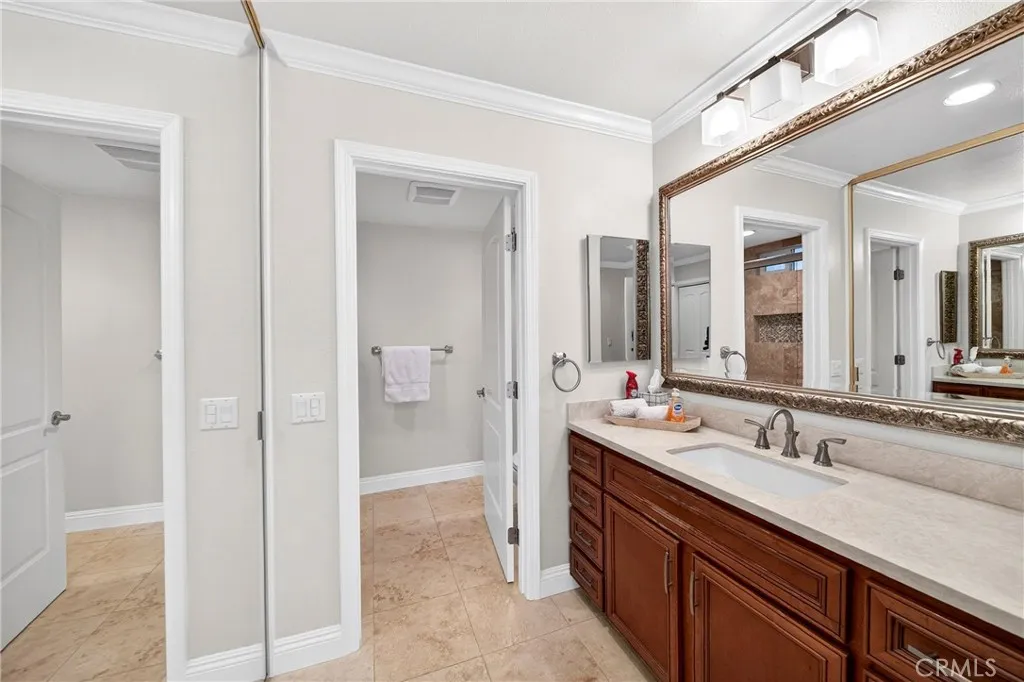 Additional image 17 of 2393 Via Mariposa W Unit 2B, Laguna Woods, CA 92637