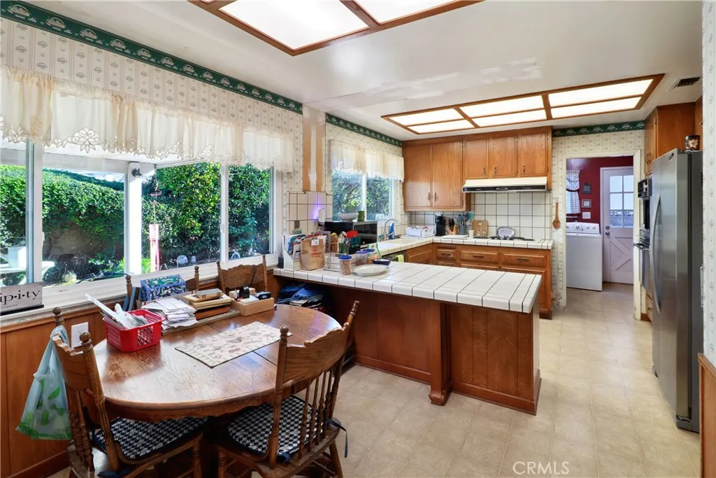 Additional image 13 of 719 S Rosalind Dr, Orange, CA 92869