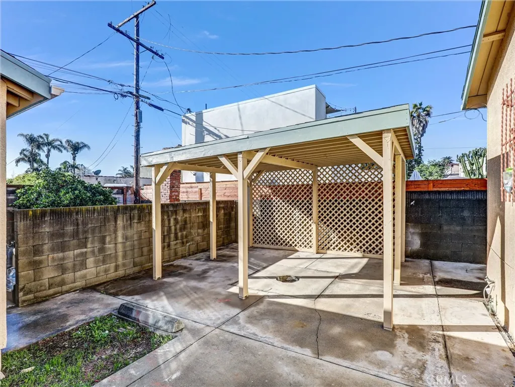 Additional image 43 of 3630 W 61st St, Los Angeles, CA 90043
