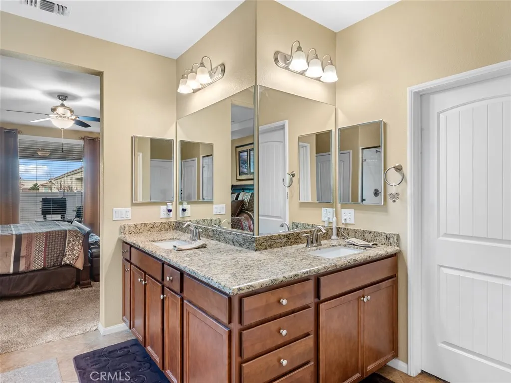 Additional image 60 of 18920 Lasso Street, Apple Valley, CA 92308