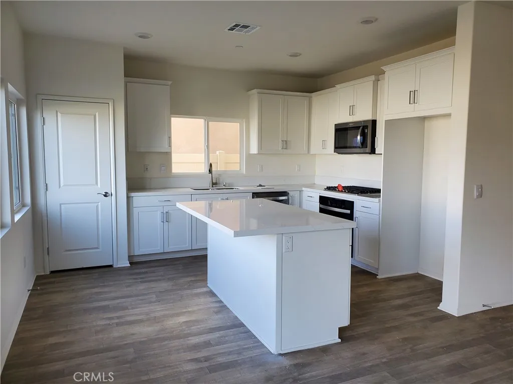 Additional image 17 of 31418 Water Oak Drive, Winchester, CA 92596