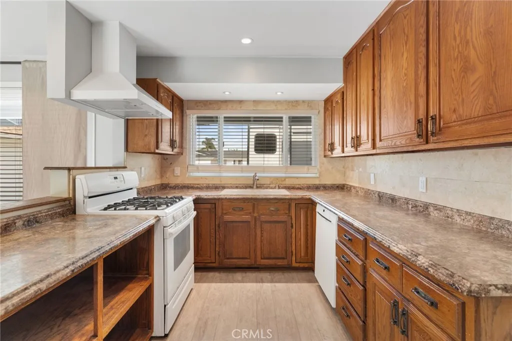 Additional image 43 of 1340 Camellia Street, Oxnard, CA 93036