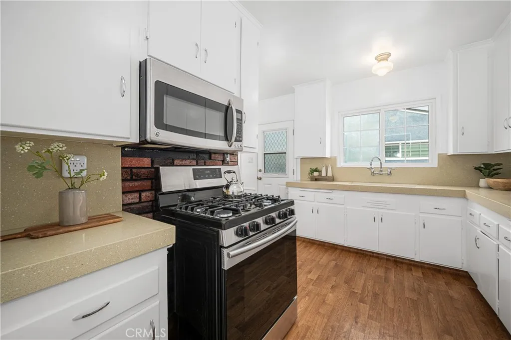 Additional image 27 of 3022 Heather Rd, Long Beach, CA 90808