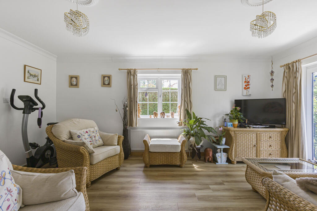 Additional image 5 of Elm Gardens, Welwyn Garden City, Hertfordshire, AL8